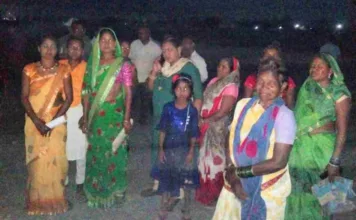 ग्रामीणों का आक्रोश: दीपका खदान विस्तार के लिए आम रास्ता काटे जाने का विरोध, मुआवजे और रोजगार की मांग