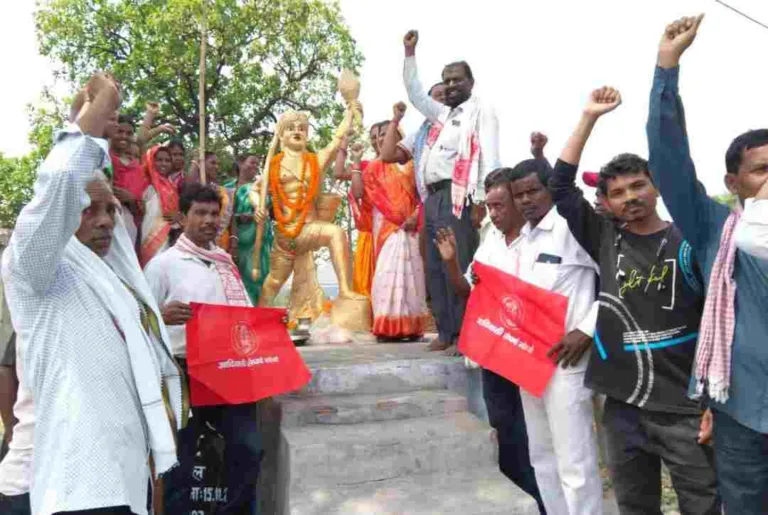 बिरसा मुंडा की शहादत दिवस: जल-जंगल-जमीन पर कॉरपोरेट लूट के खिलाफ संघर्ष जारी रखें; आदिवासी संघर्ष मोर्चा