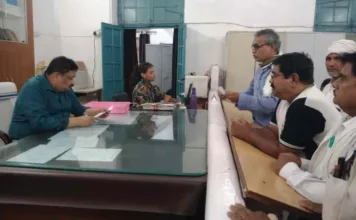 14 साल पुराने मामले में अरुंधति रॉय और डॉ. शौकत हुसैन के खिलाफ UAPA के तहत मुकदमे की अनुमति पर विरोध, राष्ट्रपति को सौंपा ज्ञापन!