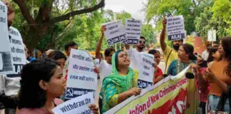 जन्तर मंतर पर CPI-ML और AILAJ का दमनकारी आपराधिक कानूनों के खिलाफ विरोध प्रदर्शन!