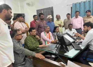 छत्तीसगढ़ में ट्रेन रद्द होने से यात्रियों की परेशानी, कांग्रेस ने रेल मंत्री को सौंपा ज्ञापन!