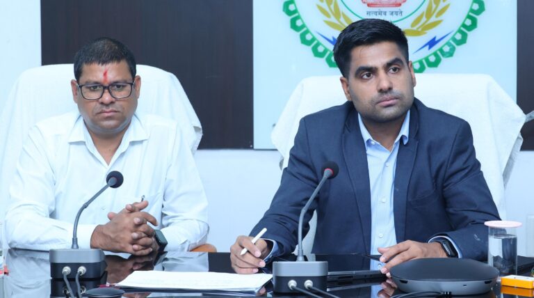 खसरा सत्यापन की जानकारी ऑनलाइन करें दर्ज-सीईओ जिला पंचायत जितेन्द्र यादव