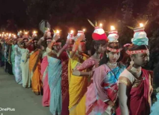 सप्तमी पर मां वैष्णो देवी मंदिर से निकली 501 कन्याओं की मनोकामना कलश यात्रा!