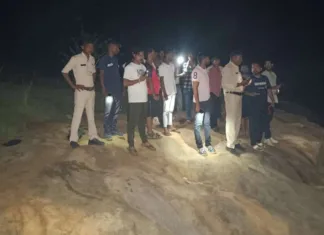 पिकनिक के दौरान युवक की वाटरफॉल में डूबने से मौत: शव की तलाश में जुटी रेस्क्यू टीम!