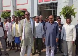 बस्तर में धर्म परिवर्तन से उपजा विवाद: आदिवासी समाज और प्रशासन आमने-सामने