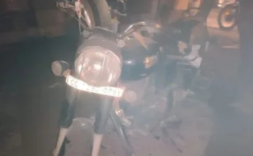 बालको में दर्दनाक हादसा: बुलेट बाइक और स्कूटी की टक्कर में महिला गंभीर घायल