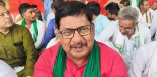 आरा सांसद सुदामा प्रसाद ने रेलवे के महंगे उपहार लौटाए: कहा- यह सांसदों को चुप कराने की साजिश!