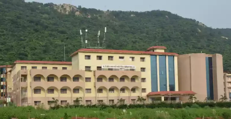 मुख्यमंत्री श्री साय की पहल पर स्व. श्री लखीराम अग्रवाल स्मृति शासकीय चिकित्सा महाविद्यालय