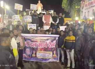 उमेश पटेल की अगुवाई में बांग्लादेश में हिंदू उत्पीड़न के विरोध में मौन कैंडल मार्च