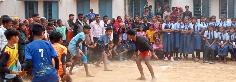 खरसिया: बरगढ़ खोला के गोरपार में आदिवासी अंचल के लिए जोन स्तरीय खेलकूद प्रतियोगिता का शानदार आयोजन