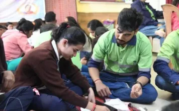 बालको कर्मचारियों ने दिव्य ज्योति स्कूल में मनाया अंतर्राष्ट्रीय दिव्यांग दिवस: समावेशिता और सशक्तिकरण की अनूठी पहल