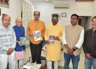 महामहिम राज्यपाल से वनवासी कल्याण आश्रम के प्रतिनिधियों की मुलाकात: जनजातीय संस्कृति को संरक्षित करने की पहल