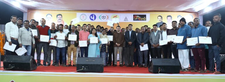 कलेक्टर श्री कार्तिकेया गोयल ने अग्निवीर भर्ती रैली आयोजन में सहयोगी रही संस्थाओं को प्रशस्ति पत्र देकर किया सम्मानित