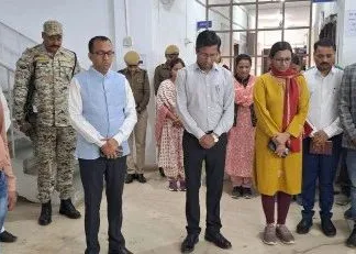 कोरबा में शहीद दिवस पर अमर सेनानियों को भावभीनी श्रद्धांजलि: कलेक्टर श्री अजीत वसंत के नेतृत्व में 2 मिनट का मौन!