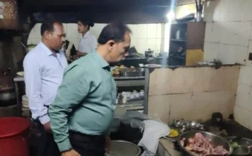 बर्ड फ्लू नियंत्रण निर्देशों के उल्लंघन पर 8 होटलों पर 65 हजार का लगाया जुर्माना