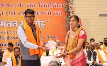जिला पंचायत की नव निर्वाचित अध्यक्ष शिखा रविन्द्र गवेल ने ली शपथ
