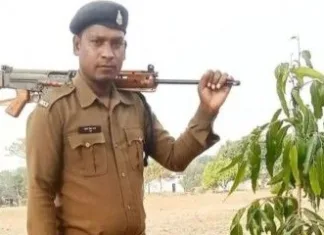 कोरबा सड़क हादसा: तेज़ रफ़्तार का कहर, कर्तव्य निभाते हुए आरक्षक की दर्दनाक मौत