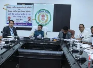 स्वीकृत ऋण मामलों का त्वरित वितरण सुनिश्चित करें – कलेक्टर गोयल ने दी सख्त हिदायत