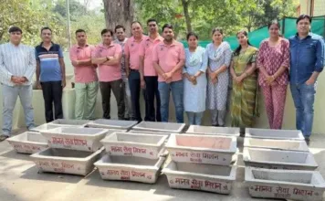 बेजुबानों की प्यास बुझाने का अनोखा प्रयास: मानव सेवा मिशन ने बांटे पानी के पात्र