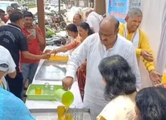 कोरबा में पूर्व मंत्री जयसिंह अग्रवाल ने किया ‘शीतल शरबत मंदिर’ का शुभारंभ: राहगीरों को मिलेगा मुफ्त ठंडा शरबत