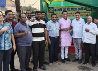 गिरधर गुप्ता और नपा अध्यक्ष ने किया मायुम के पानी प्याऊ का शुभारंभ