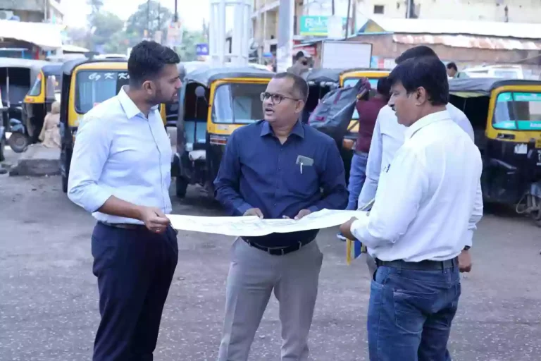 निर्माण कार्यों को तेजी के साथ करें पूरा, गुणवत्ता पर हो फोकस-कलेक्टर मयंक चतुर्वेदी