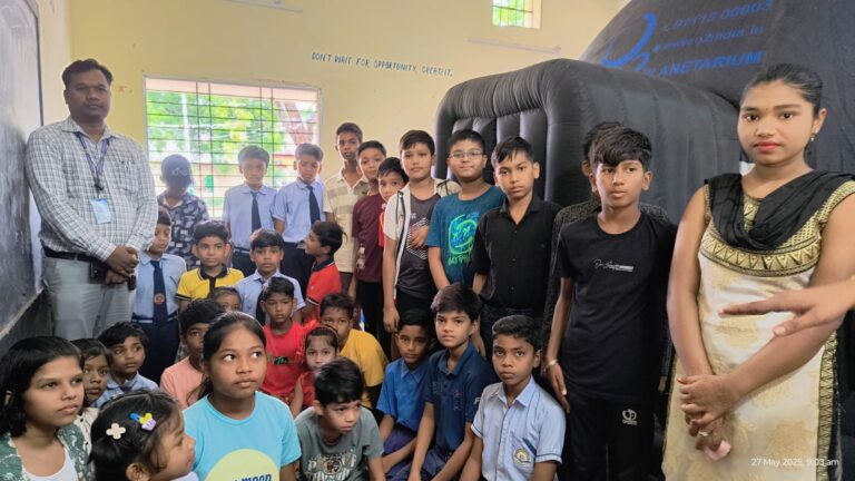 पीएम श्री सेजेस खरसिया मे तारामंडल प्रदर्शनी का आयोजन