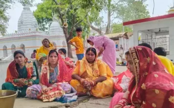 वट सावित्री पूजा: सुहागन महिलाओं ने अपने पति की लंबी आयु के लिए किया व्रत और पूजा