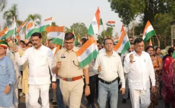 कोरबा में देशभक्ति की लहर: सेना को नमन करती भव्य तिरंगा यात्रा