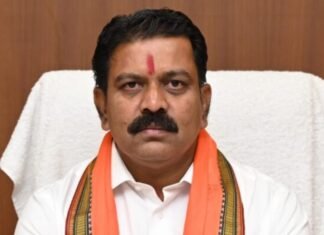 आम जनता एवं पीडि़त की समझ के लिए छत्तीसगढ़ पुलिस की कार्य प्रणाली से उर्दू-फारसी के कठिन शब्दों की जगह उपयोग होगी सरल हिंदी – गृहमंत्री विजय शर्मा