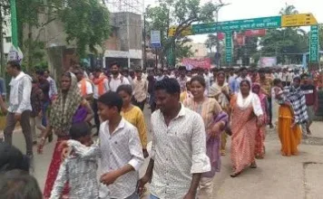 कोरबा में चिकित्सकीय लापरवाही: अंजली सिंह की मौत के बाद सड़कों पर उतरे हजारों लोग, न्याय की मांग