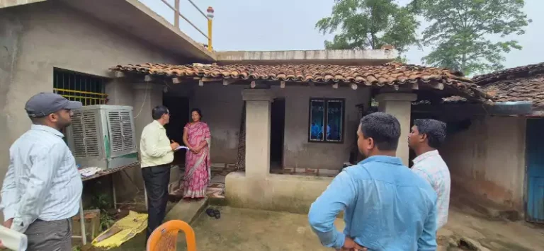 राष्ट्रीय स्तर की निगरानी टीम ने मुकडेगा एवं हीरापुर ग्राम पंचायत का किया निरीक्षण