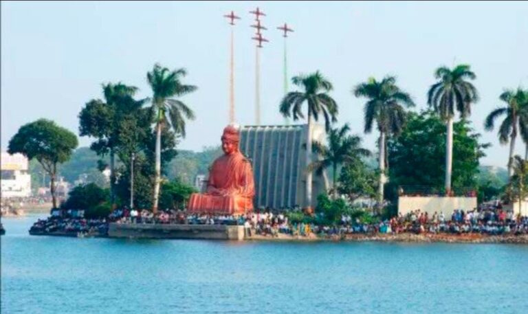 ‘बूढ़ातालाब’ की पुकार: आदिवासी समाज ने नाम पुनर्स्थापन की मांग को लेकर मुख्यमंत्री को सौंपा ज्ञापन”