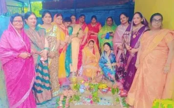 संतान की लंबी उम्र की कामना के साथ बालको सेक्टर-3 में महिलाओं ने धूमधाम से किया हलषष्ठी व्रत