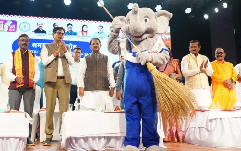 “सुग्घर रायगढ़, आरुग रायगढ़” की पहचान बनेगा “अप्पू राजा”, मुख्यमंत्री ने स्वच्छता शुभंकर को किया लोकार्पित