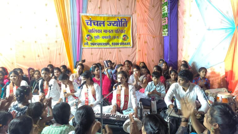 ग्राम दर्रामुड़ा में धूमधाम से मनाई गई विजयादशमी, रावण दहन और भक्ति गीतों से गूंजा गांव