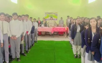 संविधान दिवस पर कोरबा में जागरूकता कार्यक्रम: छात्रों को अधिकार, कर्तव्य और लोकतंत्र की बुनियादी समझ