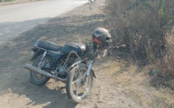 कुनकुनी NH-49 रोड पर भीषण हादसा : तेज रफ्तार पिकअप ने बाइक को लिया चपेट में, तीन घायल, चालक फरार