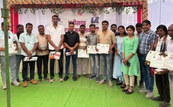 नवापारा में बिजली समस्या निवारण शिविर का आयोजन: छत्तीसगढ़ की रजत जयंती के अवसर पर लोगों को मिली राहत