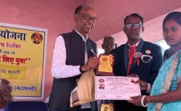 जामगांव में एनएसएस शिविर का भव्य समापन: पूर्व विधायक विजय अग्रवाल ने कहा- सेवा, अनुशासन और सामाजिक उत्तरदायित्व से बनता है जागरूक नागरिक