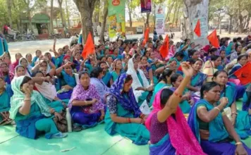 कटघोरा में आंगनबाड़ी कार्यकर्ताओं का महाआंदोलन: 3 हजार महिलाओं की आक्रोश रैली, सरकार को चेतावनी – मांगें नहीं मानी गईं तो आंदोलन होगा और तेज