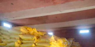 अवैध उर्वरक भंडारण पर लगातार कार्रवाई जारी27 निजी एवं 7 सहकारी उर्वरक भंडार एवं विक्रय केंद्रों का निरीक्षण