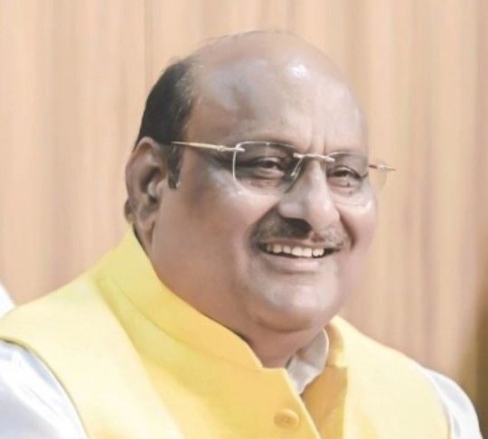 नए वादों के बीच अधूरे पड़े 1000 पीएम आवास: जयसिंह अग्रवाल ने राज्य सरकार को घेरा