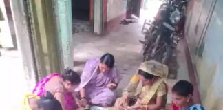 स्व-सहायता समूह की दीदियों की अनूठी पहल, बीज राखियों से रक्षाबंधन पर बिखरेगा हरियाली का संदेश भाई की कलाई पर प्यार: धरती मां को उपहार की थीम पर एनआरएलएम बिहान की अभिनव पहल