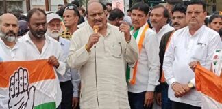 नकटी गांव बुलडोजर कार्रवाई के विरोध में कोरबा कांग्रेस का प्रदर्शन: मुख्यमंत्री का पुतला दहन