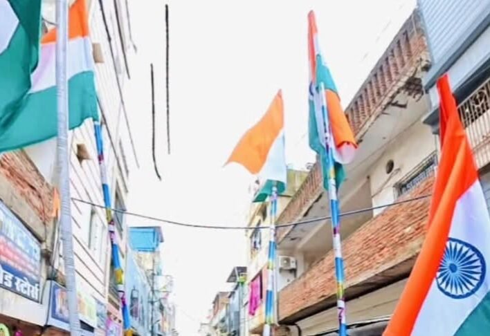 खरसिया में तिरंगा यात्रा: बच्चों के जोश ने बढ़ाई रौनक, गूंजा ‘हर घर तिरंगा’ का नारा