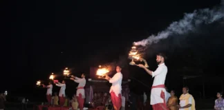 गुरु पूर्णिमा पर जगमगाया माँ सर्वमंगला घाट: भव्य हसदेव आरती के साथ लिया गया नदी संरक्षण का संकल्प "माँ सर्वमंगला घाट कोरबा में हसदेव आरती का भव्य आयोजन"