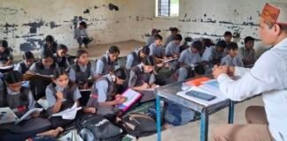 कोरबा में ‘सभापति की पाठशाला’ अभियान शुरू: सरकारी स्कूल पहुंचे सभापति नूतन सिंह ठाकुर