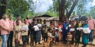 विश्व आदिवासी दिवस पर पहाड़ी कोरवा परिवारों को मानव सेवा मिशन का सहयोग