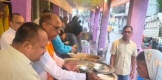 रायगढ़ में कापी निर्माता संघ ने 30वीं बार लगाया दो दिवसीय नि:शुल्क भोजन शिविर
